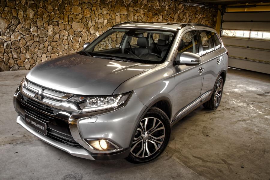  Mitsubishi Outlander 2015 года  (BR) (фото 18 из 19)